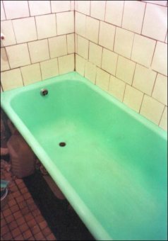 Четыре способа реставрации старых ванн